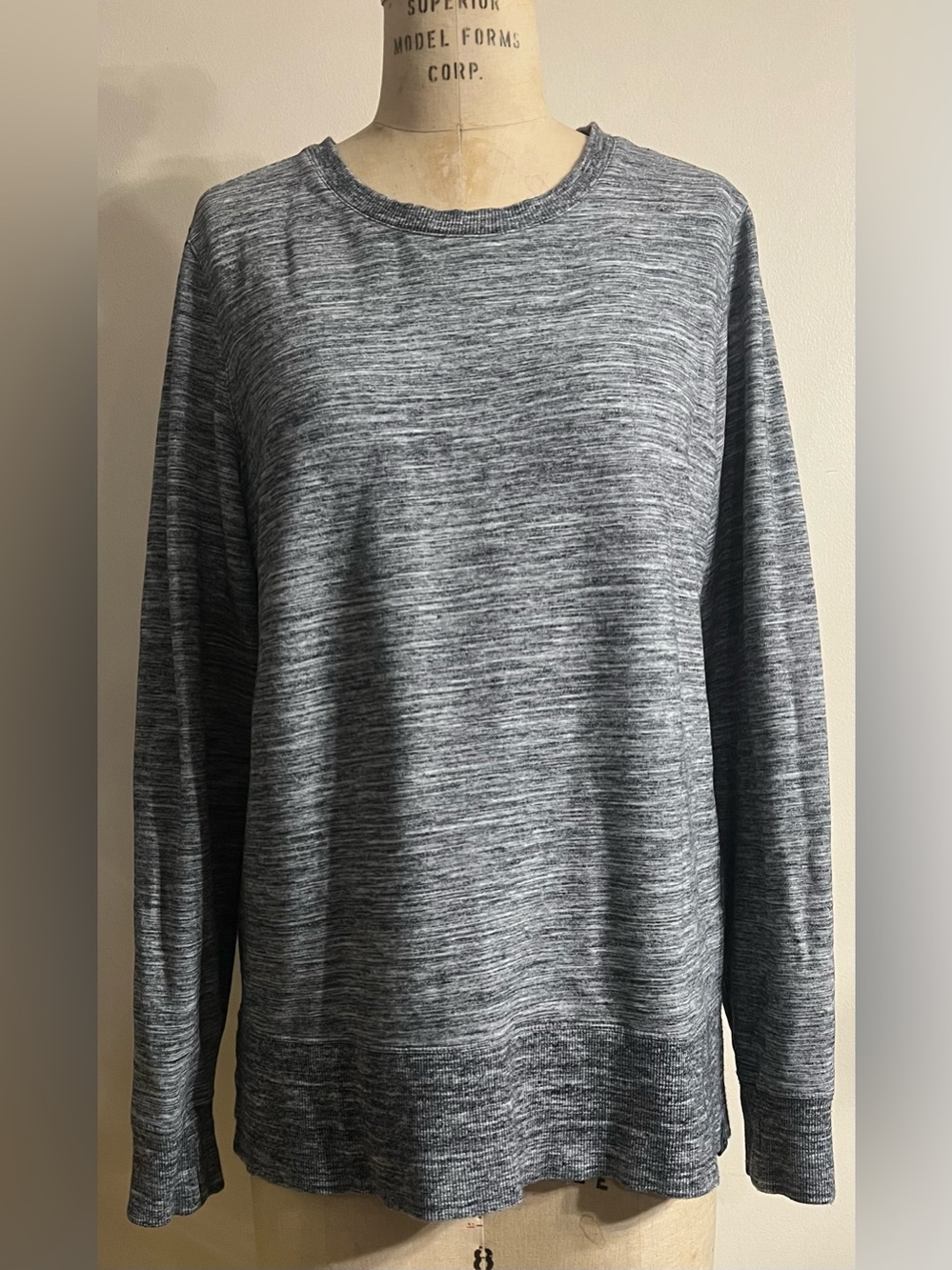 L.L.Bean Cozy Sweatshirt, Split-Hem Marled Gray Size XL Tall